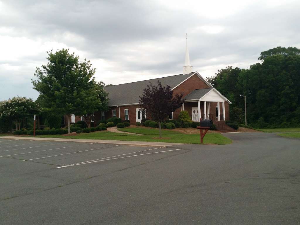 Community Church of Monroe | 224 E Old Hwy 74, Monroe, NC 28112, USA | Phone: (704) 283-8986