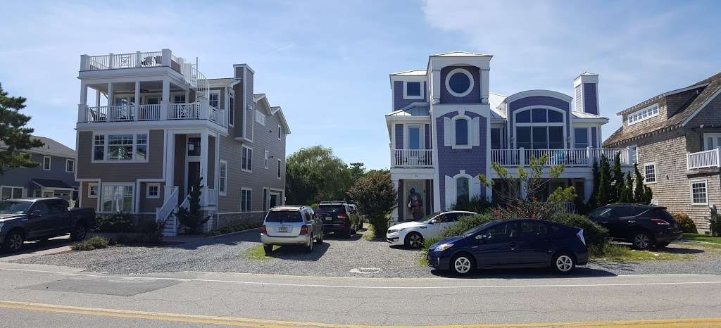 The Purple House | 29 S Atlantic Ave, Bethany Beach, DE 19930, USA | Phone: (610) 547-0031