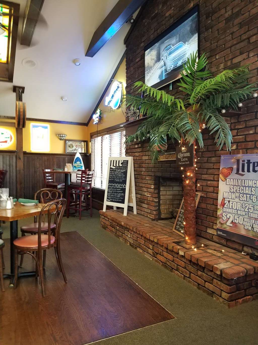 Lamp Post Inn | 276 Atlantic City Blvd, Pine Beach, NJ 08741, USA | Phone: (732) 240-2211