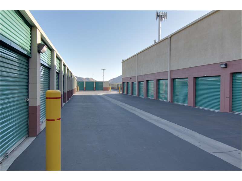 Extra Space Storage | 17197 Valley Blvd, Fontana, CA 92335, USA | Phone: (909) 350-3400