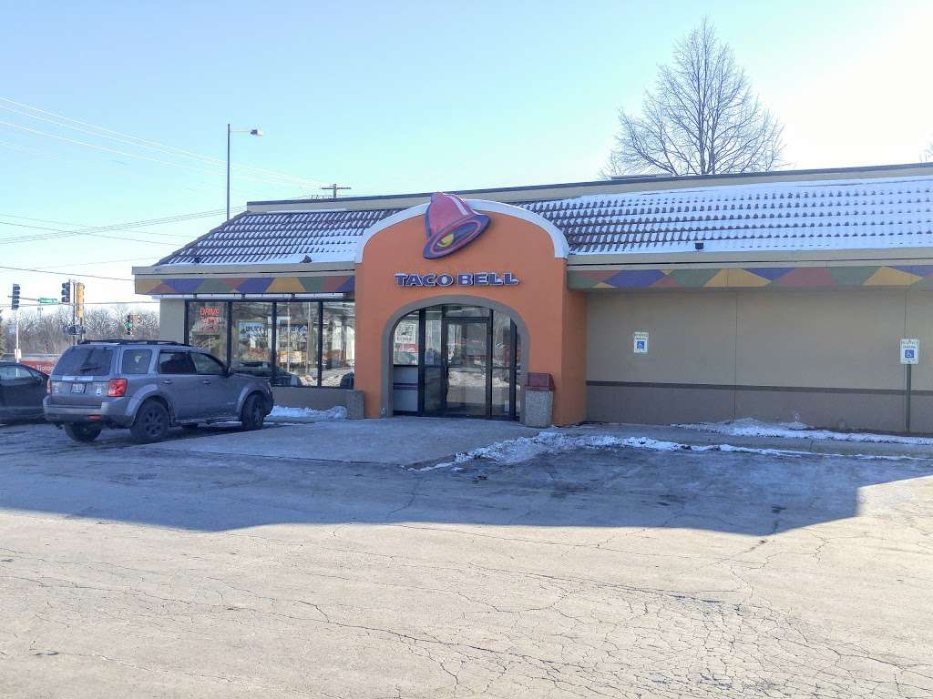 Taco Bell | 1000 N Farnsworth Ave, Aurora, IL 60506, USA | Phone: (630) 898-3307