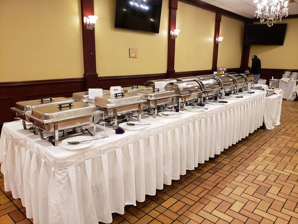 Ryan Palace Restaurant | 4300 E 14 Mile Rd, Warren, MI 48092, USA | Phone: (586) 264-7322