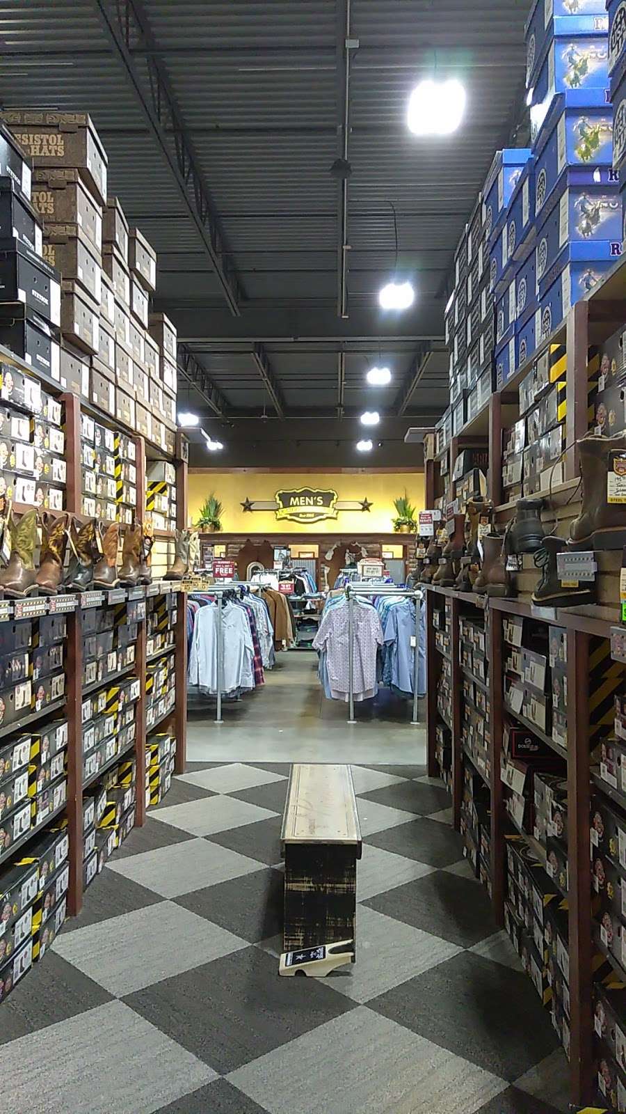 Cavenders Boot City | 14031 Northwest Fwy, Houston, TX 77040, USA | Phone: (713) 462-1122