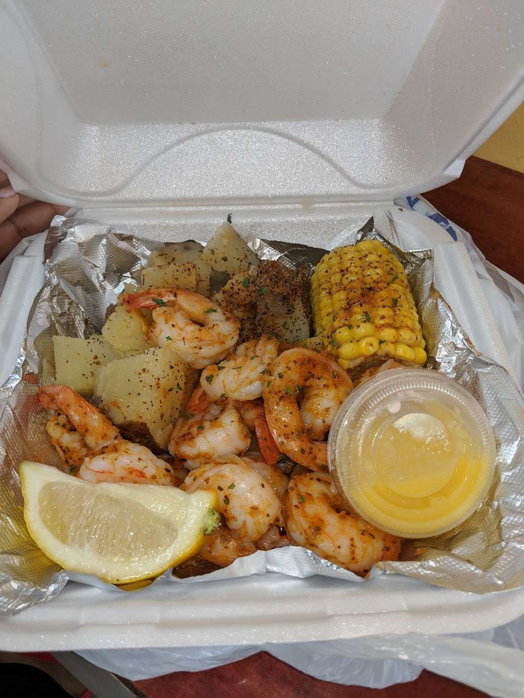Crabs & Seafood Bros | 20723 NW 2nd Ave, Miami Gardens, FL 33169, USA | Phone: (786) 607-9004