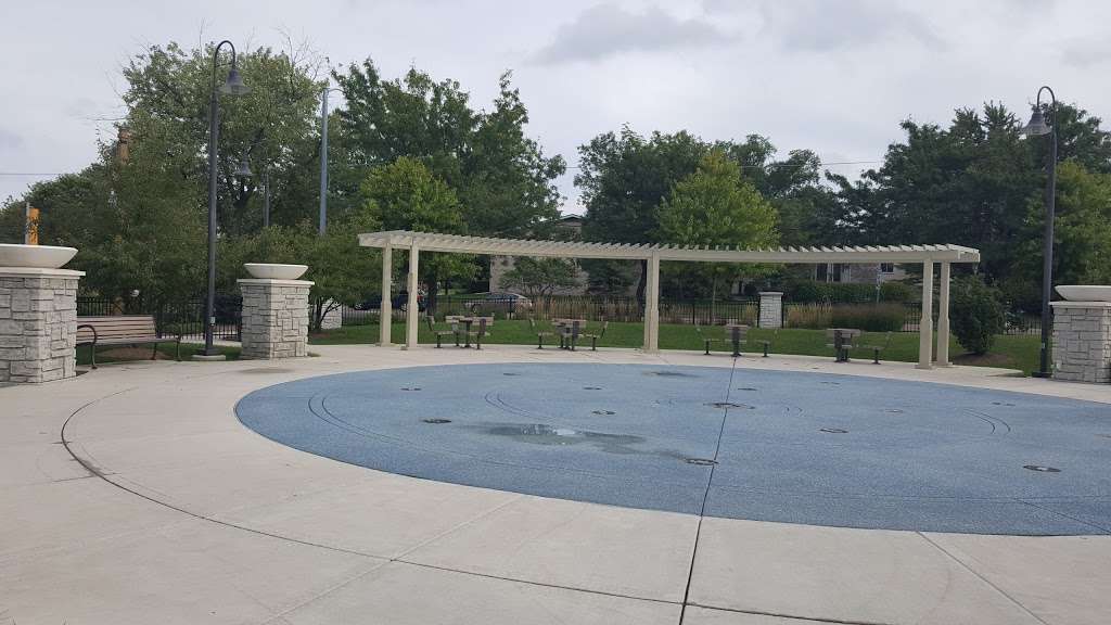 Hobson Corner Park | 2910 Hobson Rd, Woodridge, IL 60517, USA | Phone: (630) 852-7000