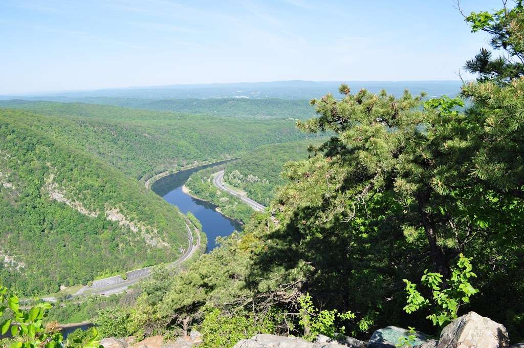 Mt Tammany Red Dot Trail | Kittatinnies Region, Hardwick Township, NJ 07825, USA