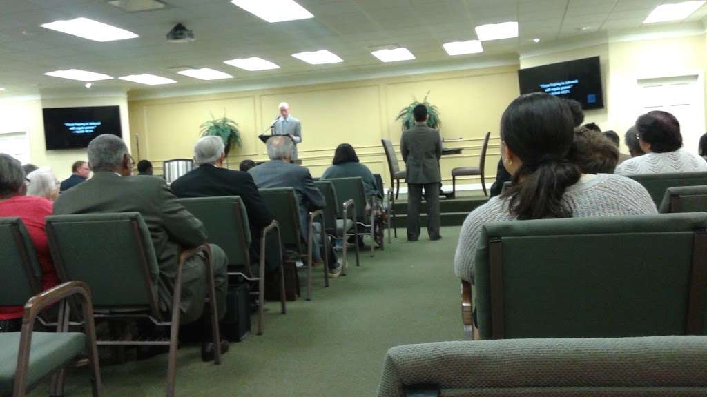 Kingdom Hall of Jehovahs Witnesses | 2100 Providence Rd, Lakeland, FL 33805, USA | Phone: (863) 686-0857