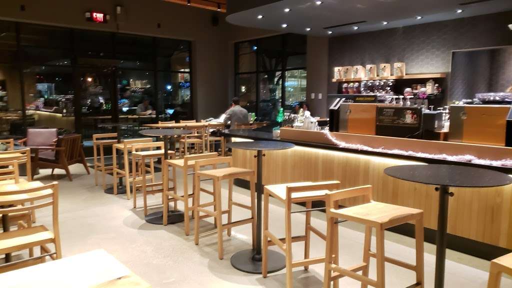 Starbucks | 240 NJ-17, Paramus, NJ 07652, USA | Phone: (551) 255-1280