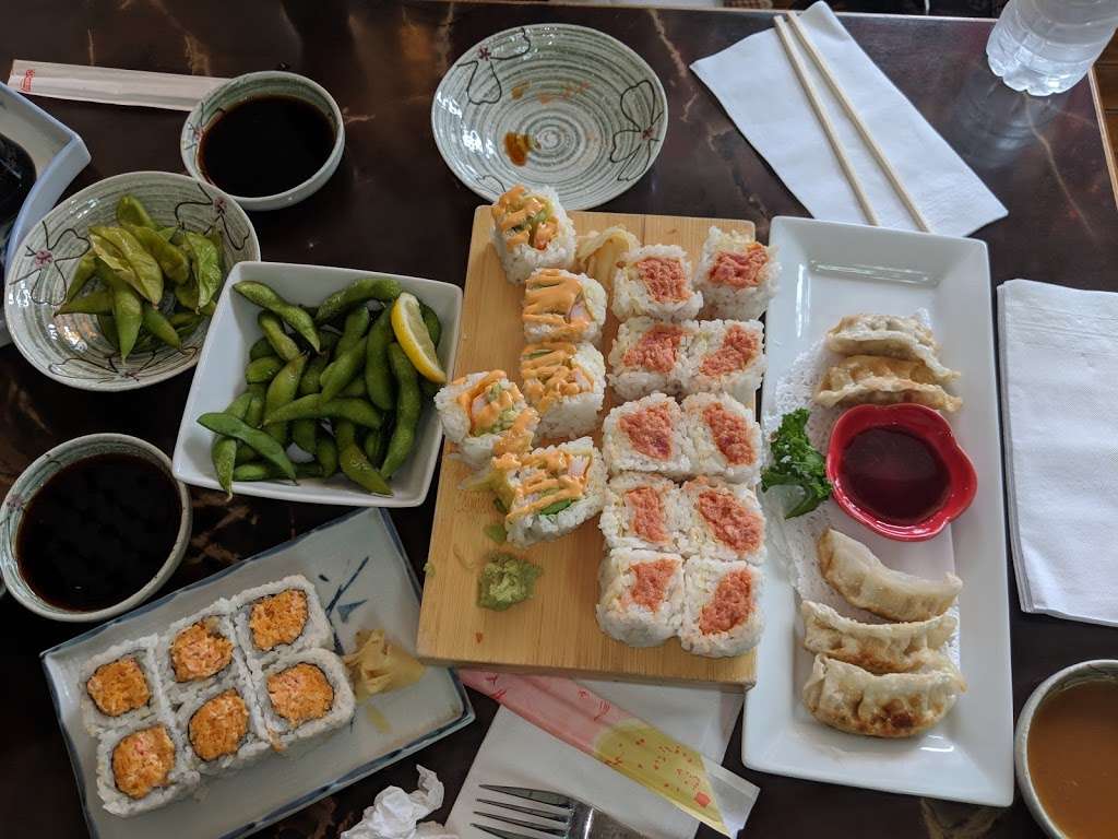 J&J Sushi | 31 Ridge Rd, North Arlington, NJ 07031, USA | Phone: (201) 991-3390