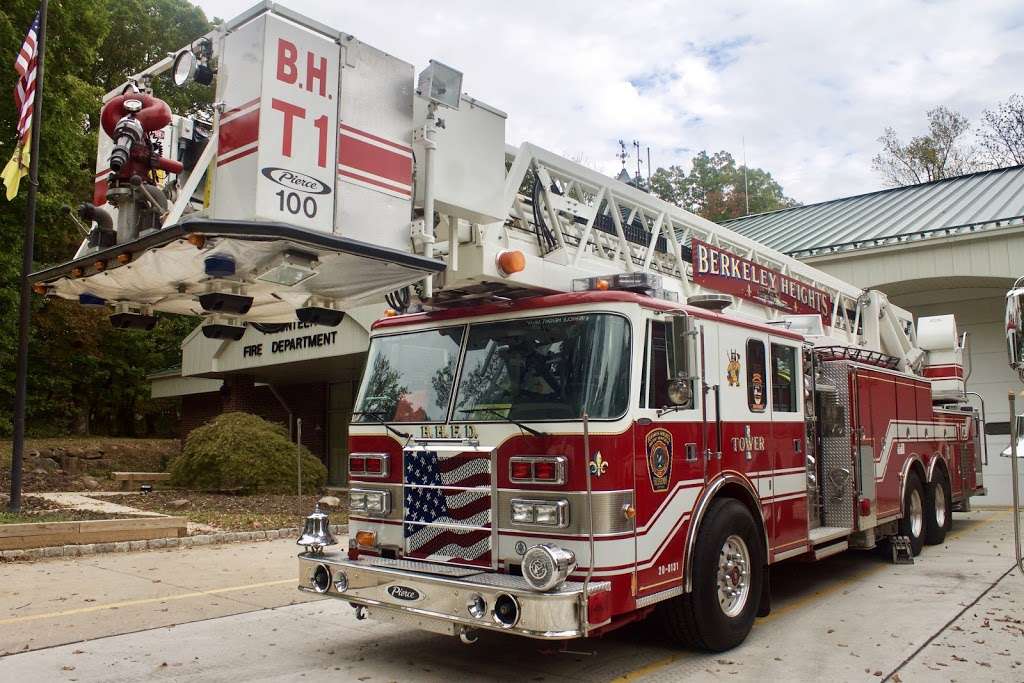 Berkeley Heights Fire Department | 411 Hamilton Ave, Berkeley Heights, NJ 07922, USA | Phone: (908) 464-0800