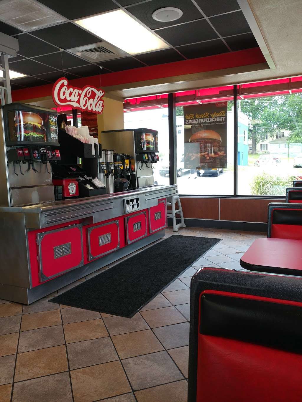 Hardees | 820 E Main St, Dallastown, PA 17313, USA | Phone: (717) 244-6110