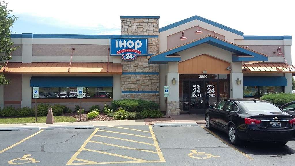 IHOP | 2850 US-34, Oswego, IL 60543, USA | Phone: (630) 554-9065