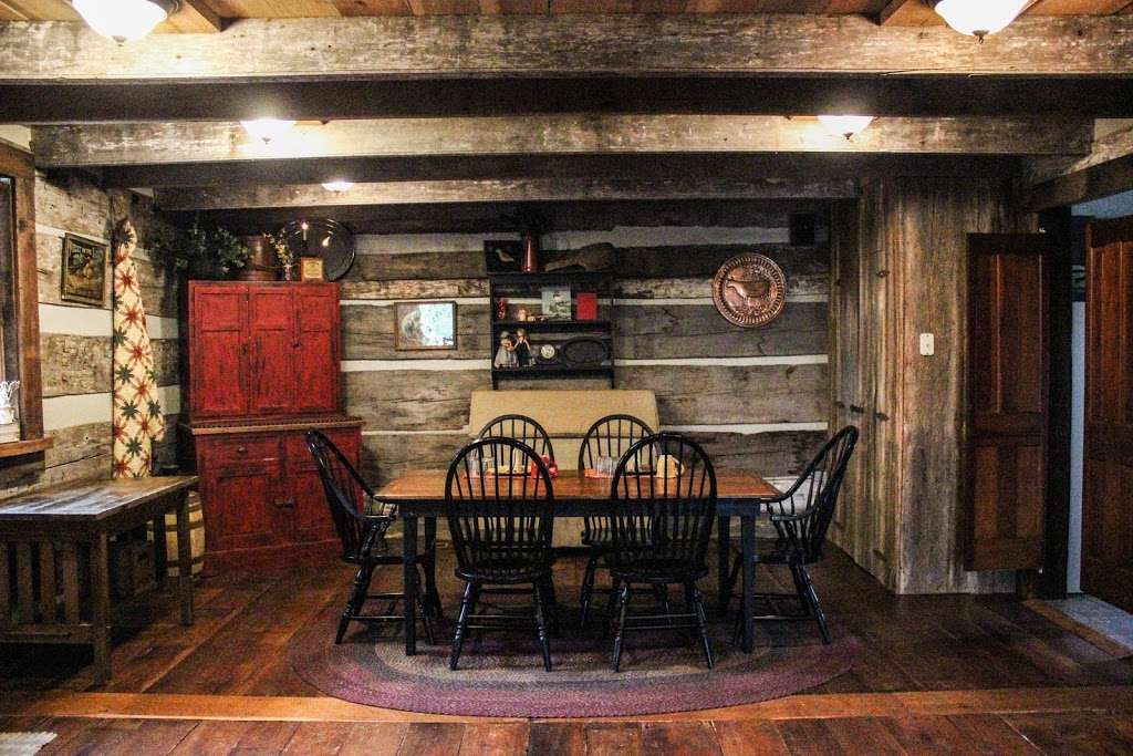 Stone Cabin Inn | 1765 W Blubaugh Ave, Thorntown, IN 46071, USA | Phone: (765) 325-2418