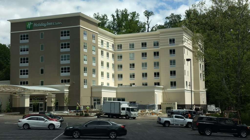 Holiday Inn & Suites Philadelphia W - Drexel Hill | 5400 Ferne Blvd, Drexel Hill, PA 19026, USA | Phone: (484) 461-9820