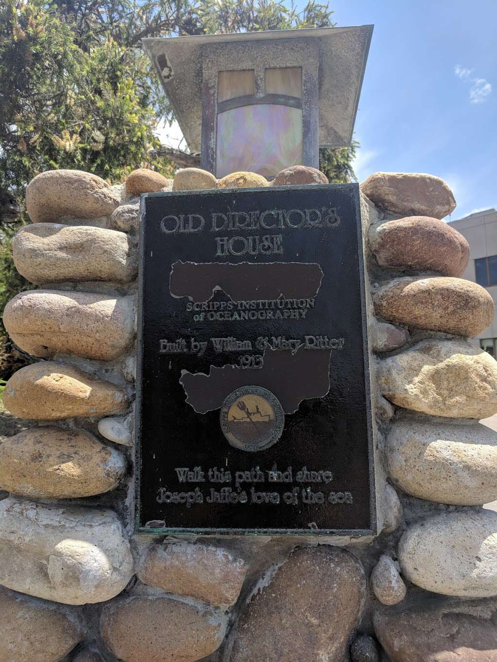 Old Director’s House/T-16 | 8670 Naga Way, La Jolla, CA 92037, USA