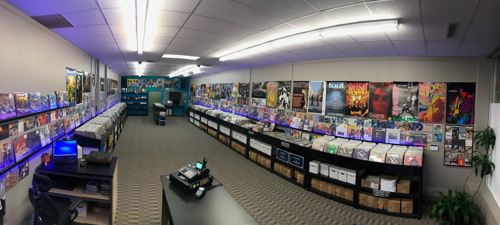 Lincoln Vintage Vinyl | 908 N 70th St, Lincoln, NE 68505, USA | Phone: (402) 601-3725