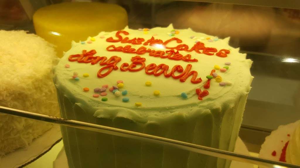 SusieCakes | 4201 McGowen St #220, Long Beach, CA 90808, USA | Phone: (562) 379-2253