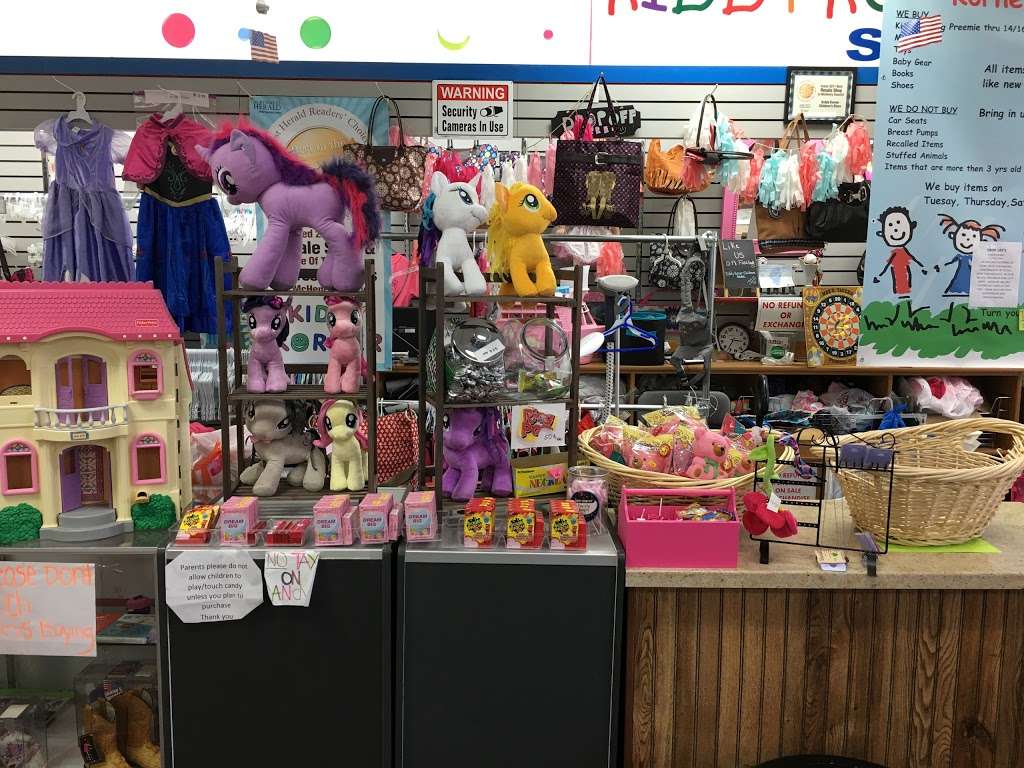 KIDDY KORNER Childrens Resale | 3716 W Elm St, McHenry, IL 60050, USA | Phone: (815) 578-9185