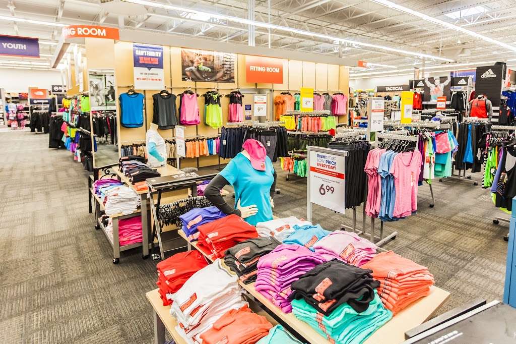 Academy Sports + Outdoors | 9781 Quivira Rd, Overland Park, KS 66215, USA | Phone: (913) 227-1600