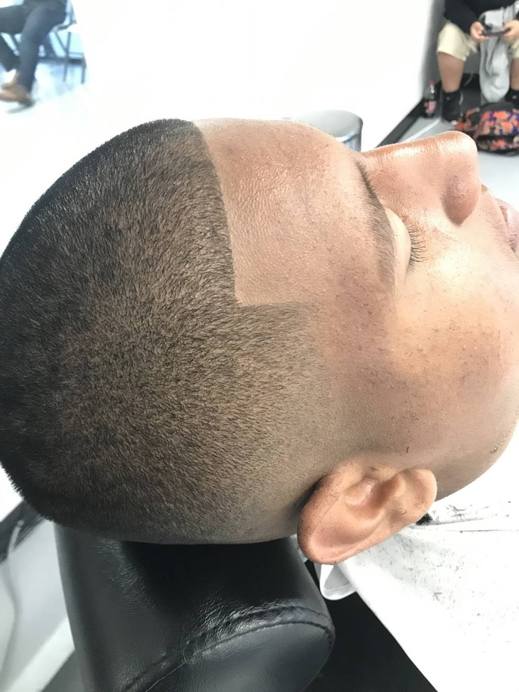 Amigos Barbershop | 15761 Tustin Village Way Ste 103, Tustin, CA 92780, USA | Phone: (714) 486-2402