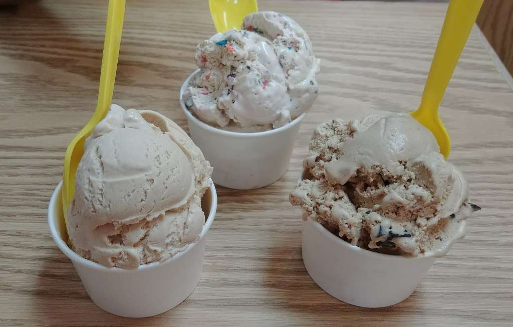 Max & Minas Ice Cream | 2023, 7126 Main St, Flushing, NY 11367, USA | Phone: (718) 793-8629