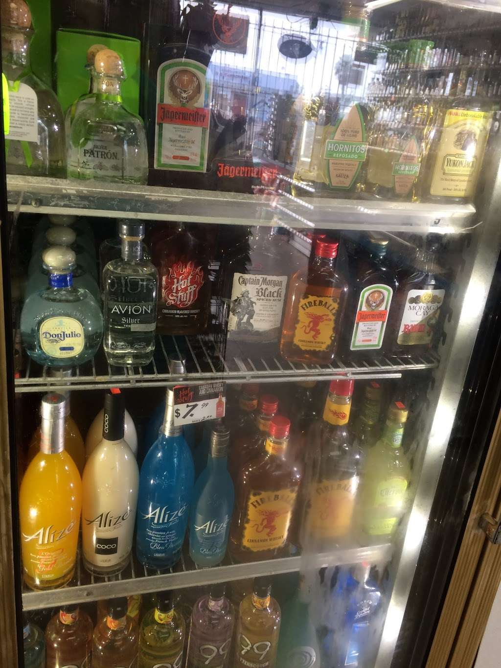 Bowmans Market Liquor | 1008 Palm Ave, Imperial Beach, CA 91932, USA | Phone: (619) 424-3723