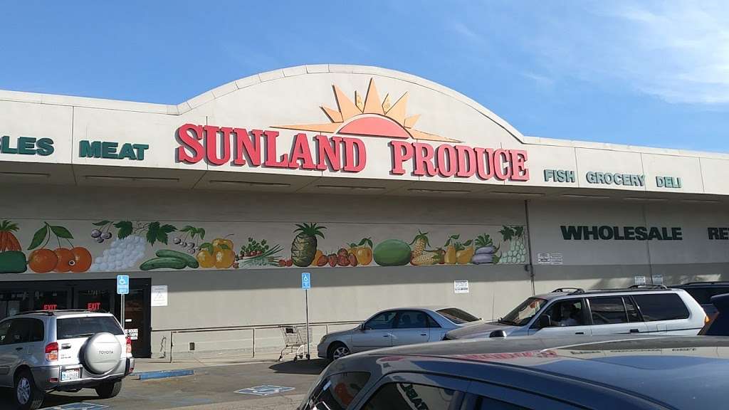 Sunland Produce | 8840 Glenoaks Blvd, Sun Valley, CA 91352, USA | Phone: (818) 504-6629