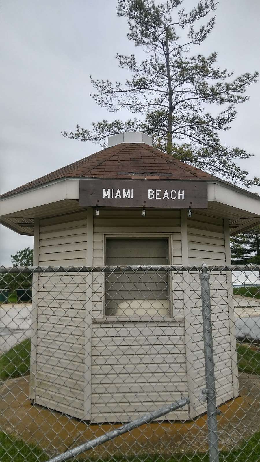 Miami Beach Park | 4001 Bay Dr, Middle River, MD 21220, USA | Phone: (410) 887-2818