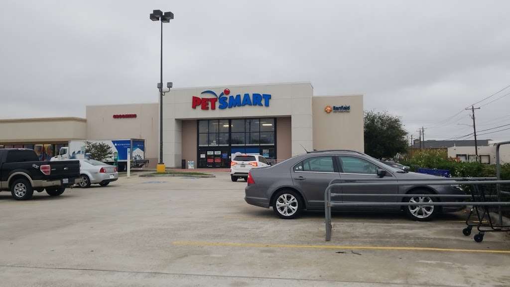 PetSmart | 10075 Almeda Genoa Rd, Houston, TX 77075, USA | Phone: (713) 910-0233