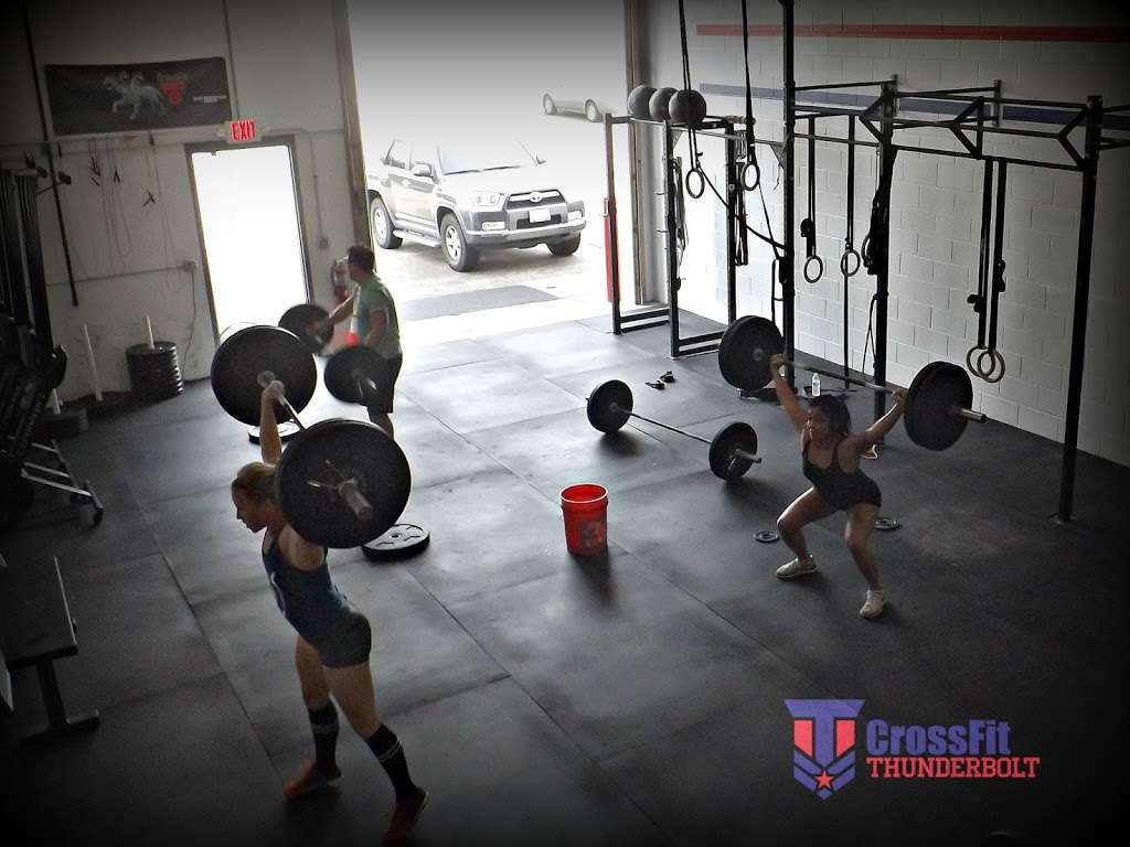 CrossFit Thunderbolt | 122A Kirkland Cir, Oswego, IL 60543, USA | Phone: (630) 551-8840