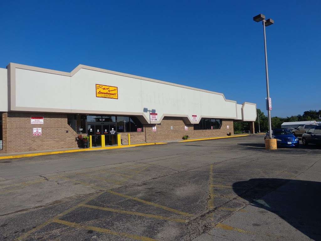 South 4th street Mega Grande Laundromat | 1387 S 4th St, DeKalb, IL 60115, USA | Phone: (815) 901-0817