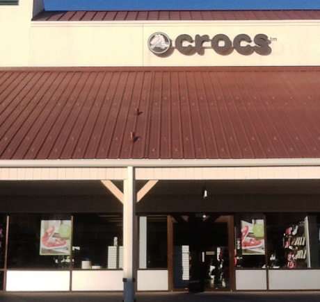 Crocs | 11760 NE Executive Dr, Edinburgh, IN 46124, USA | Phone: (812) 526-5933