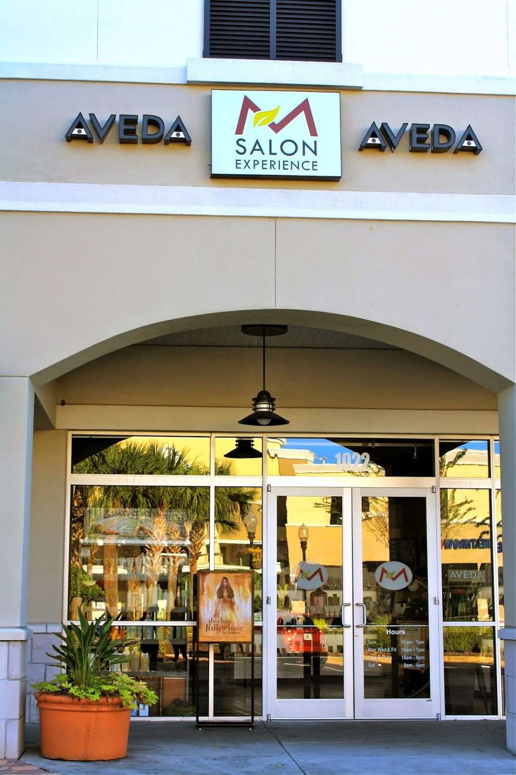 M Salon Lake Mary-Aveda | 1120 Townpark Ave #1022, Lake Mary, FL 32746, USA | Phone: (407) 878-3722