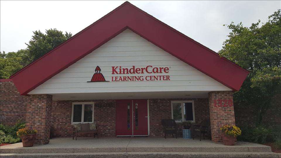 North Arlington Hts KinderCare | 1320 N Arlington Heights Rd, Arlington Heights, IL 60004, USA | Phone: (847) 255-7335