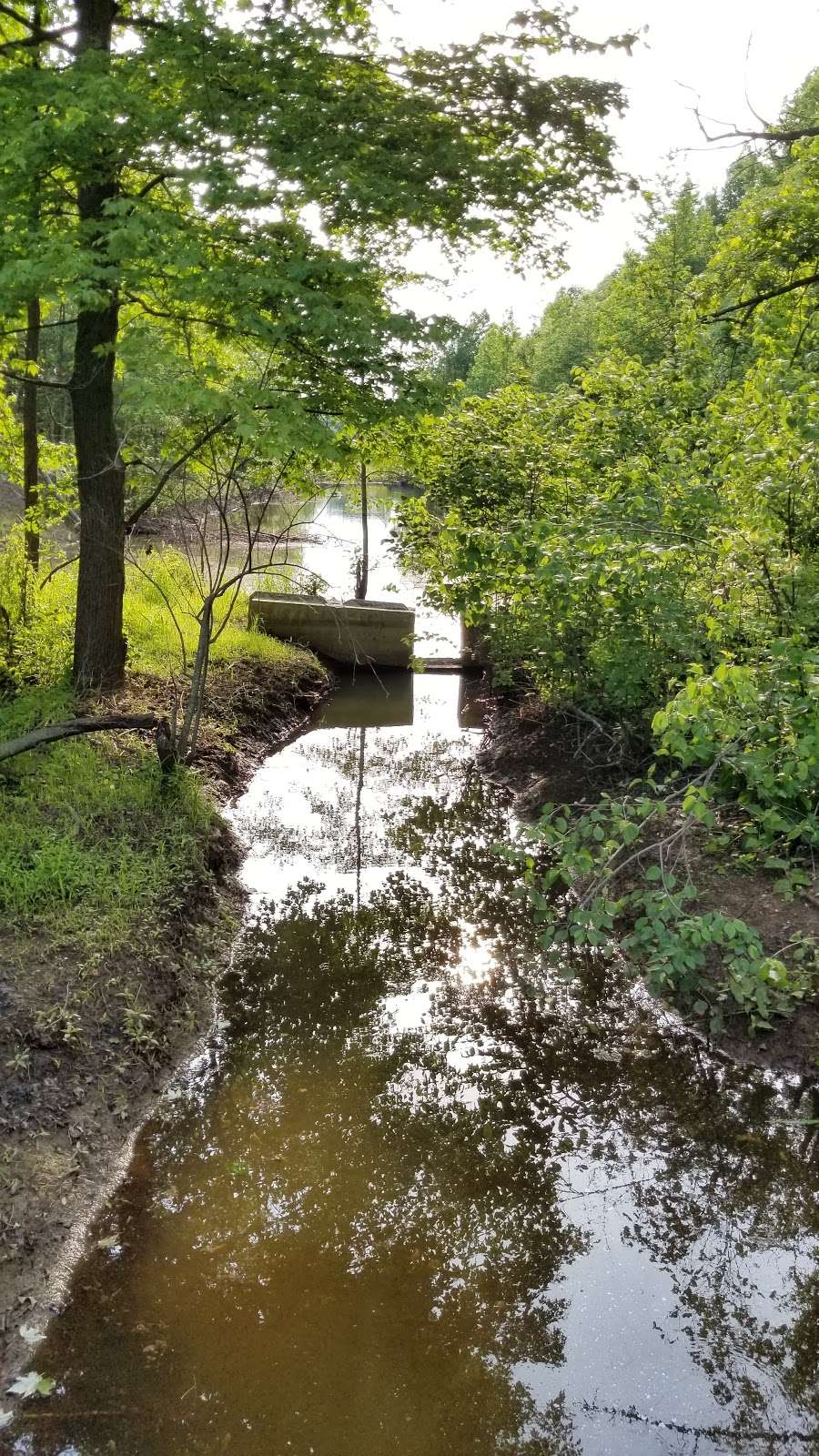 Union Transportation Trail Trailhead | 8 Millstream Rd, Cream Ridge, NJ 08514, USA