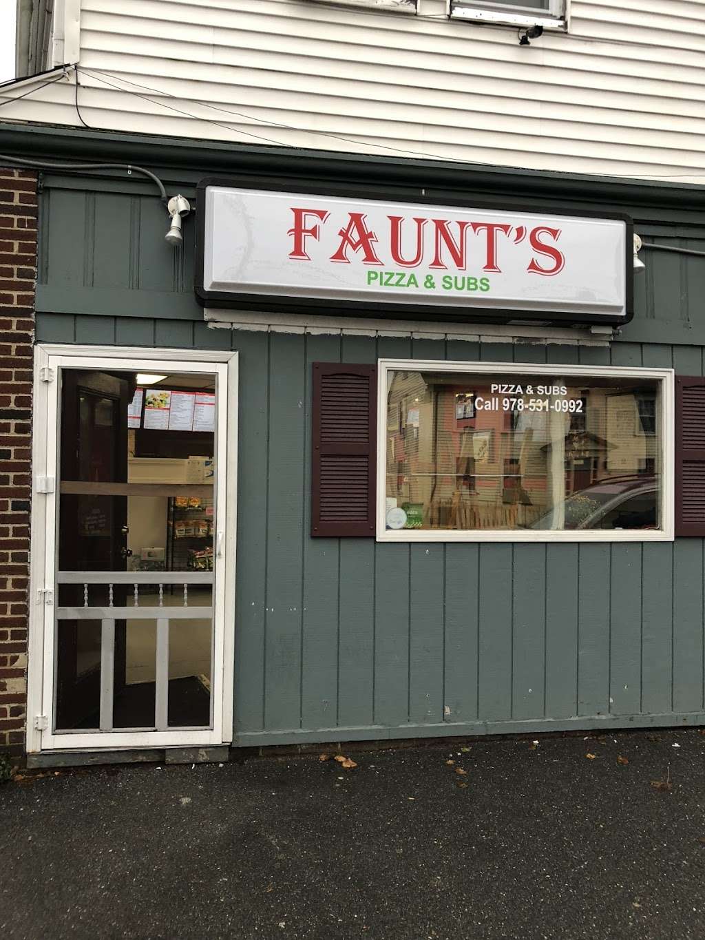 Faunts Pizza | 200 Washington St, Peabody, MA 01960, USA | Phone: (978) 531-0992