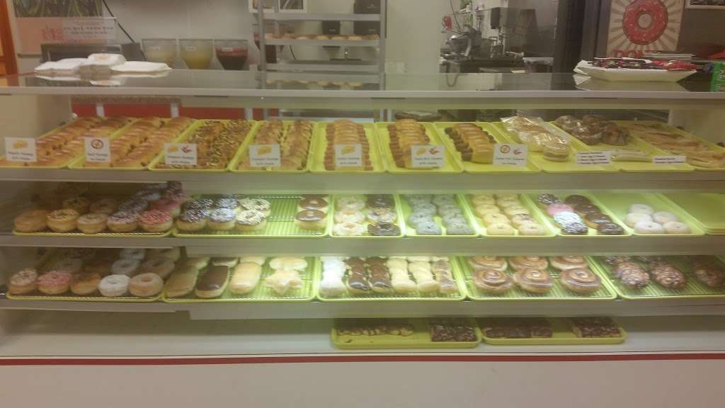 Kiest Doughnuts | 1150 W Kiest Blvd, Dallas, TX 75224, USA | Phone: (214) 372-1009