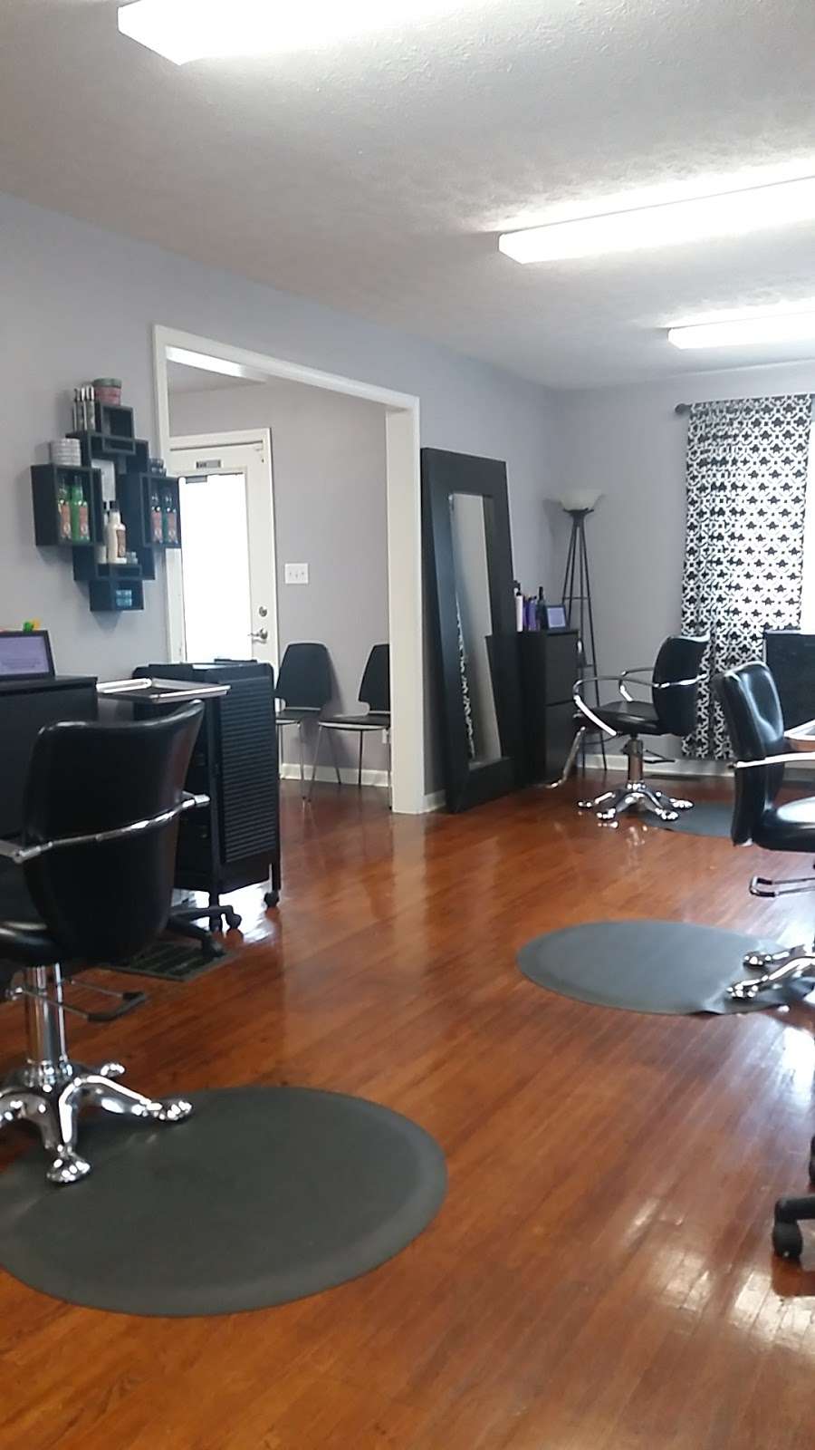 Envy Salon | 8705 Southeastern Ave, Indianapolis, IN 46239, USA | Phone: (317) 862-2021