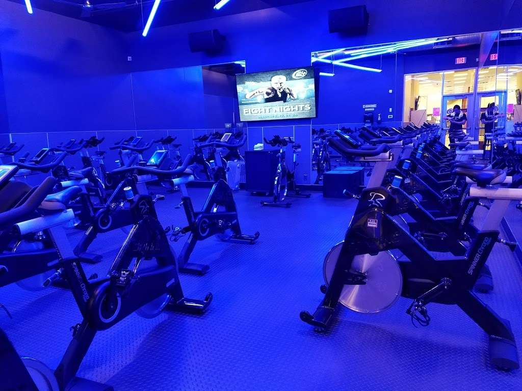 24 Hour Fitness | 668 Central Park Ave, Scarsdale, NY 10583, USA | Phone: (914) 574-4245