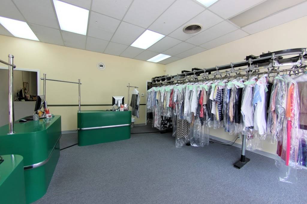 Oaks Cleaners | 1122 N Fielder Rd, Arlington, TX 76012, USA | Phone: (817) 274-8729