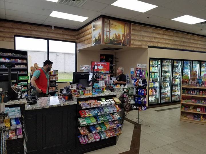 Duckys Mart | 4900 Western Center Blvd, Fort Worth, TX 76137, USA | Phone: (817) 576-2855