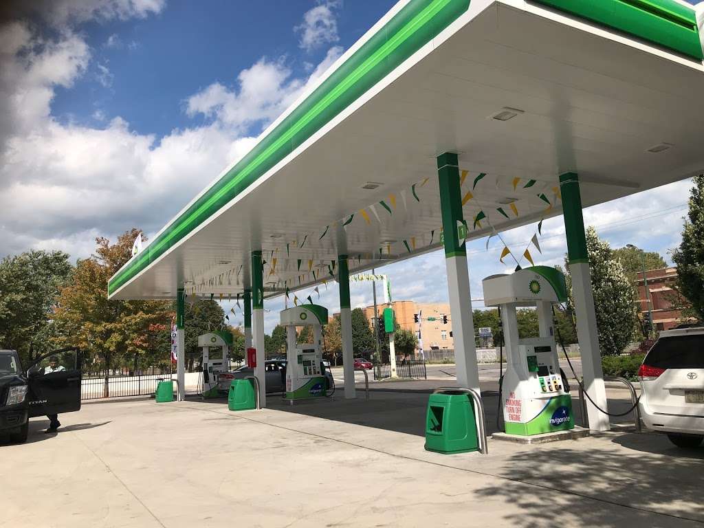 BP | 4300 S State St, Chicago, IL 60609, USA | Phone: (773) 451-0383