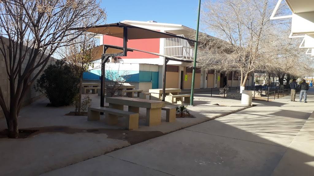 Secundaria Federal 19 | Monte de Colon, Misión de Los Lagos, 32668 Cd Juárez, Chih., Mexico | Phone: 656 532 8986