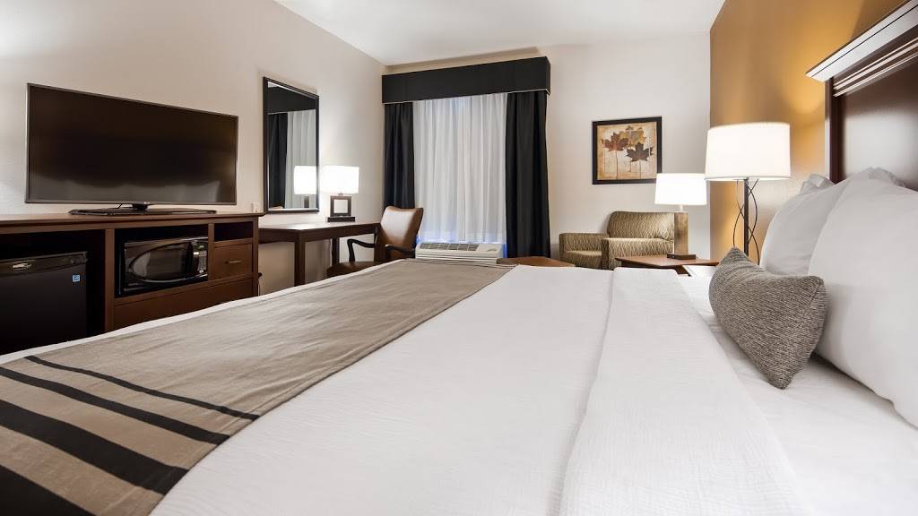 Best Western Plus Lincoln Inn & Suites | 2201 Wildcat Cir, Lincoln, NE 68521, USA | Phone: (402) 438-0088