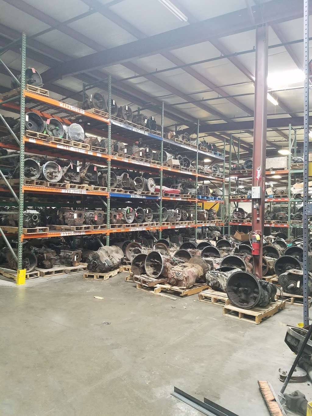 TNT Truck Parts | 913 E Pleasant Run Rd, Lancaster, TX 75146, USA | Phone: (972) 848-2072