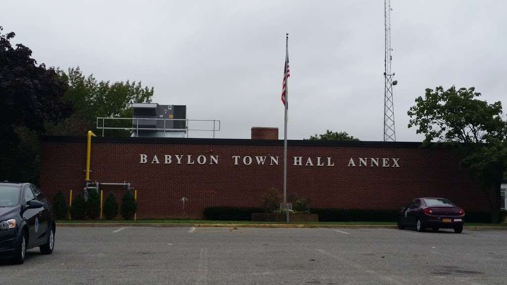 Babylon Town Hall Annex | 281 Phelps Ln, North Babylon, NY 11703, USA | Phone: (631) 422-7600