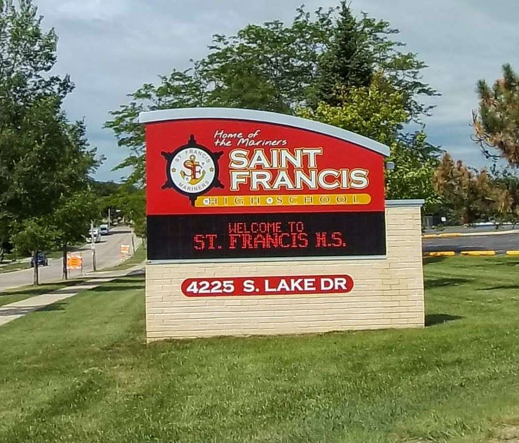 St. Francis High School | 4225 S Lake Dr, St Francis, WI 53235, USA | Phone: (414) 747-3600