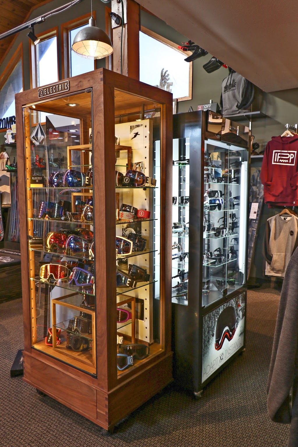 Zombie Boardshop | 15100 Buck Hill Rd, Burnsville, MN 55306, USA | Phone: (952) 892-0047