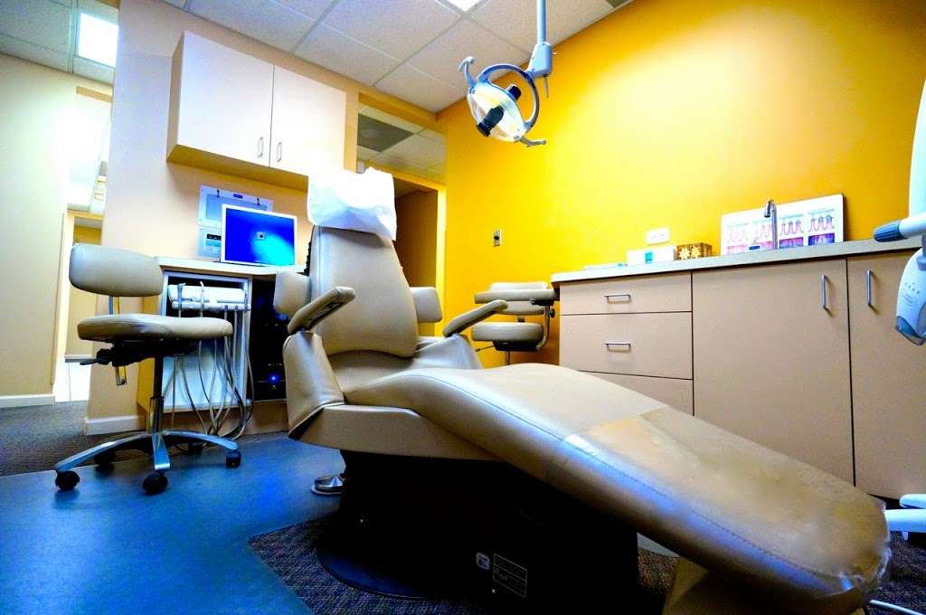 1st Family Dental of La Grange Park | 1103 E 31st St, La Grange Park, IL 60526, USA | Phone: (708) 579-5824