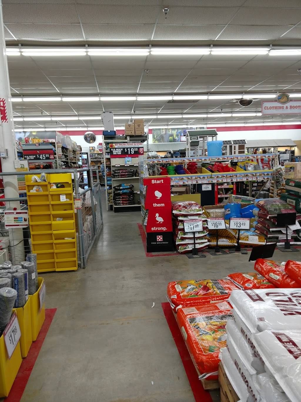 Tractor Supply Co. | 9630 Ida St, Omaha, NE 68122, USA | Phone: (402) 571-2575